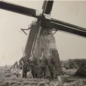 Loker Bruloze militairen