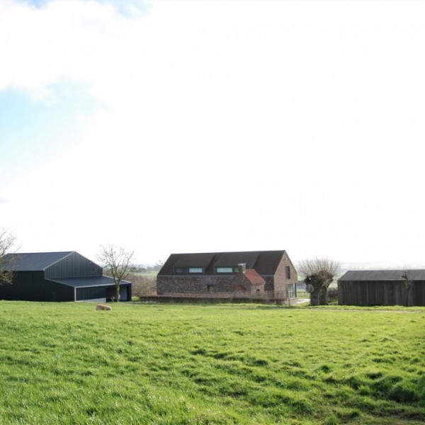 Domein met schuur, bakhuis en gastenhuis
Domain with barn, bakehouse and guesthouse