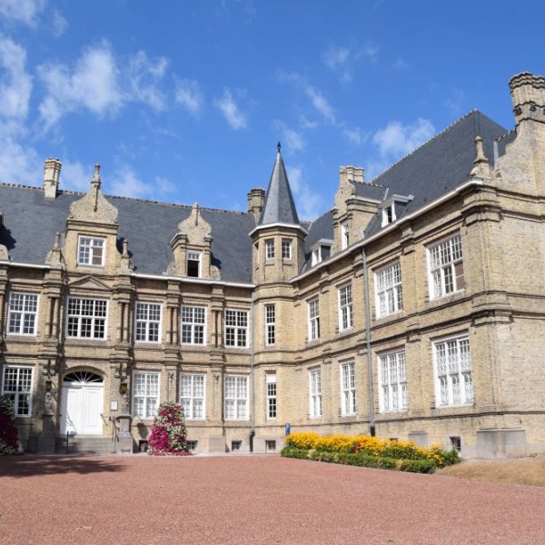 Gemeentehuis Warande Kemmel © Focus-WTV