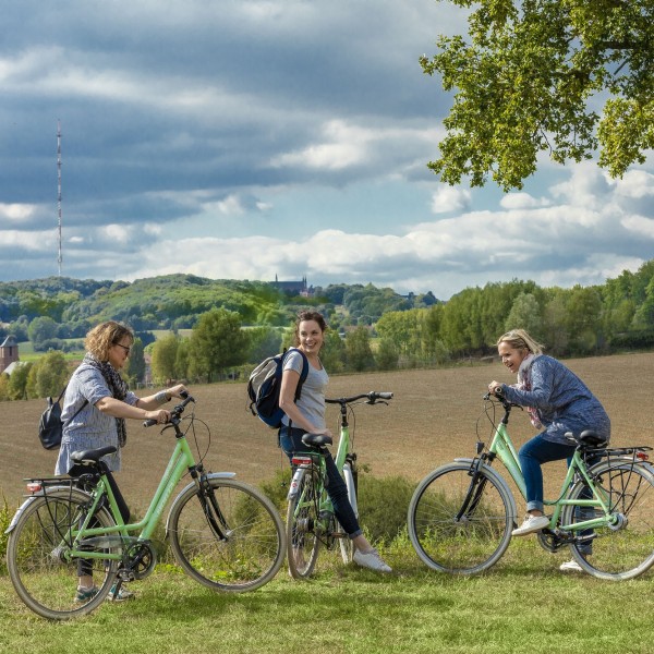 Frans-Vlaanderen_fietsers_recreatief_westtoer 2019_web © JanDhondt_Ateljé D