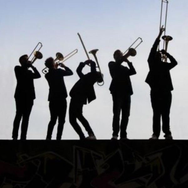 CrossbonesTrombones_©MCD