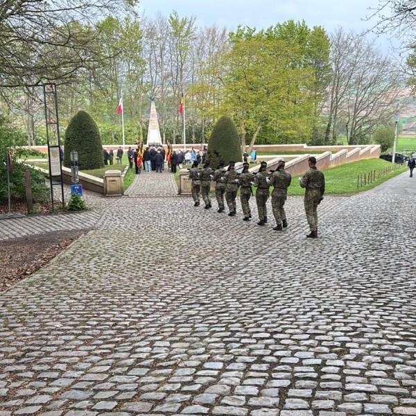 HerdenkingSlagKemmelberg_02