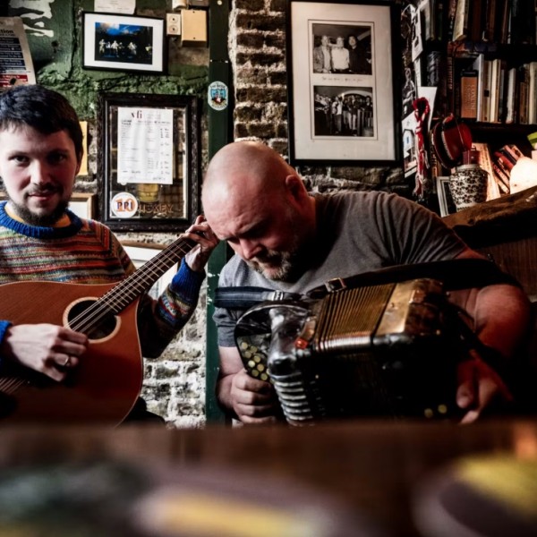© Munnelly & Ó Faoláin
