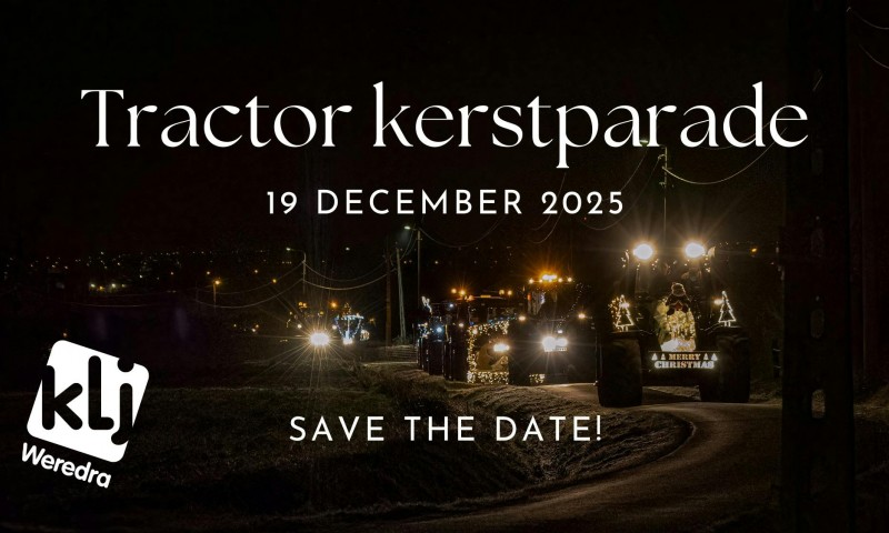 Tractor kertsparade met kinderkerstparade